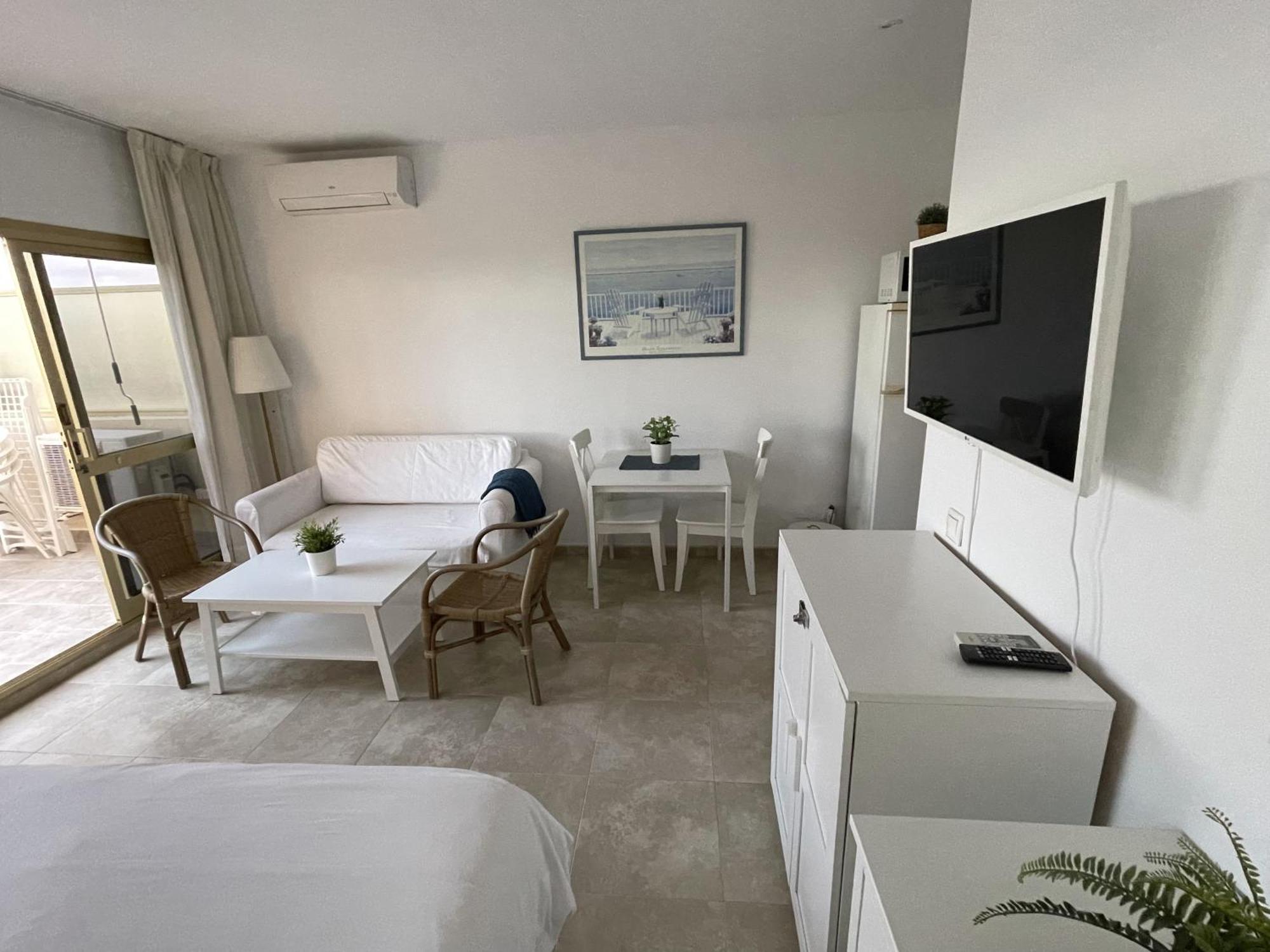Estudio Con Insuperables Vistas Al Mar: Aparcamiento Marbella Exterior foto