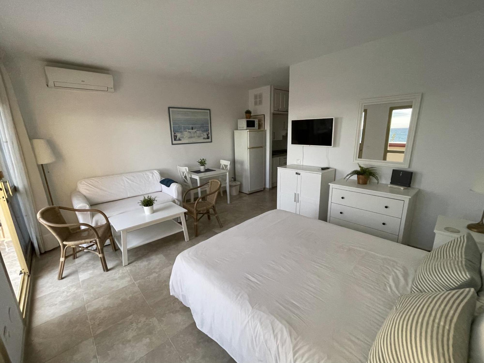 Estudio Con Insuperables Vistas Al Mar: Aparcamiento Marbella Exterior foto