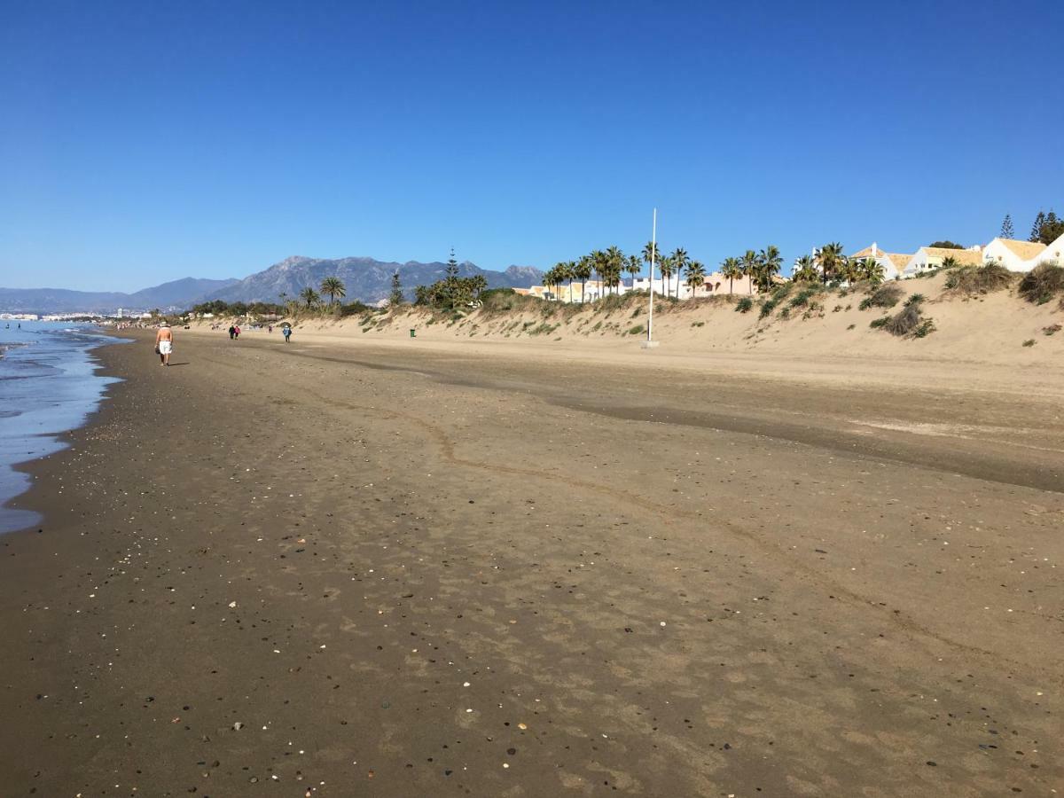 Estudio Con Insuperables Vistas Al Mar: Aparcamiento Marbella Exterior foto