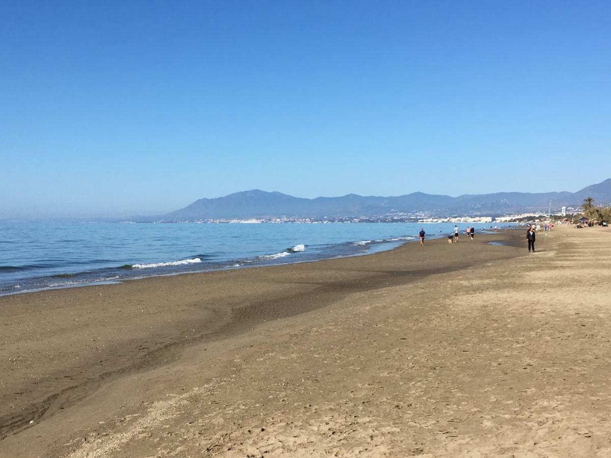 Estudio Con Insuperables Vistas Al Mar: Aparcamiento Marbella Exterior foto